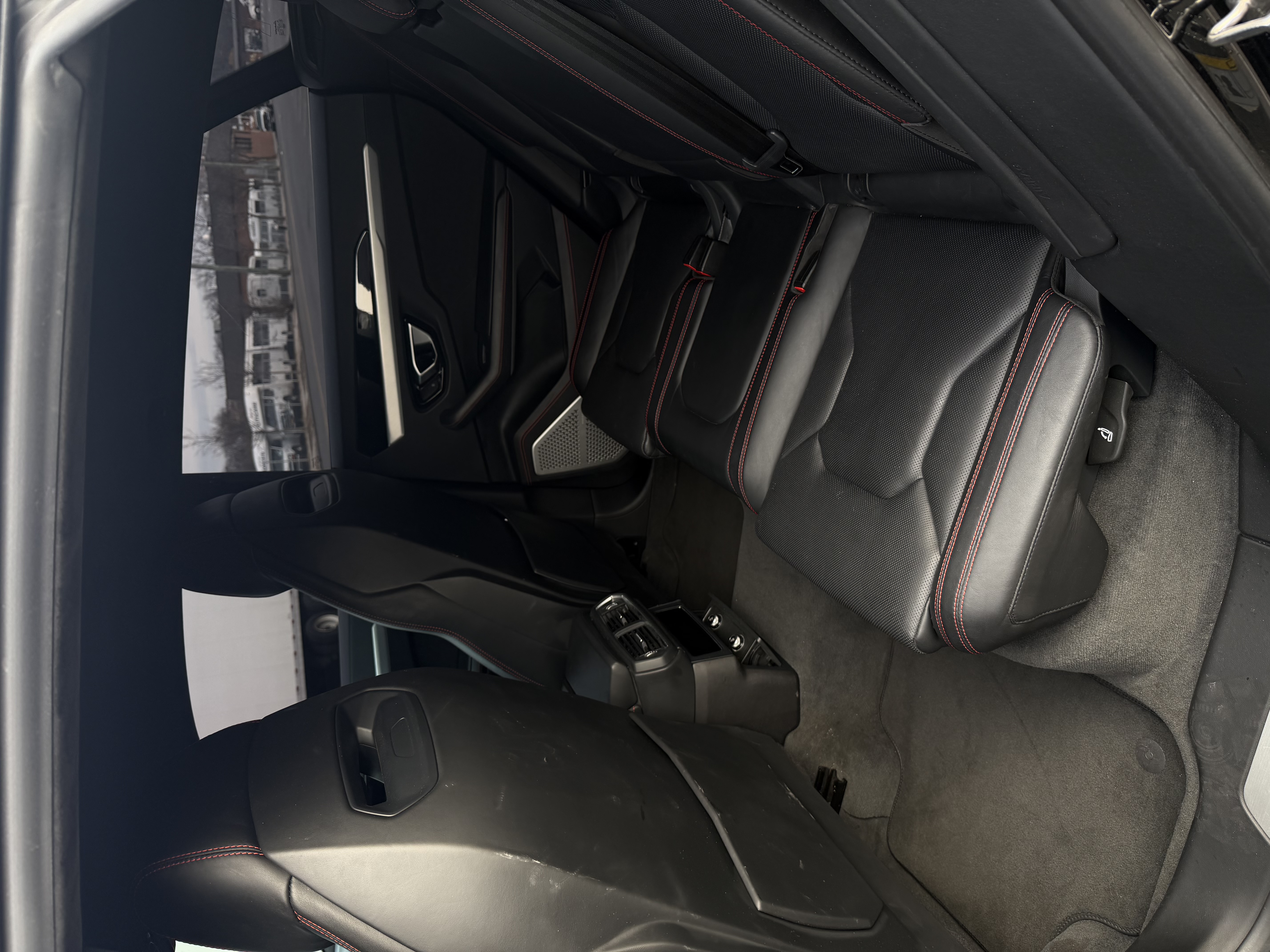 Lamborghini Urus (Black) thumbnail 3